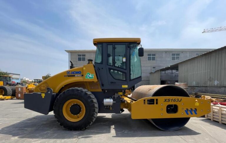 Why We Recommend the XCMG XS163 Road Roller？