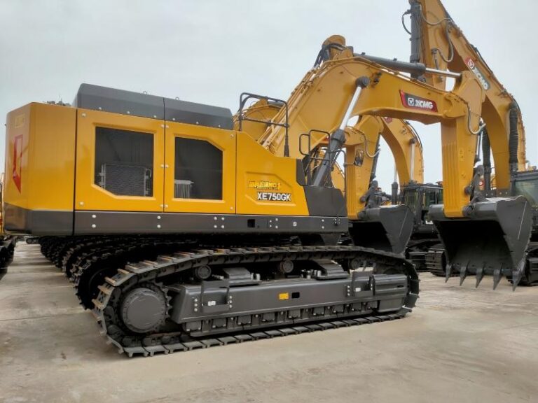 XCMG XE750GK excavator successfully delivered